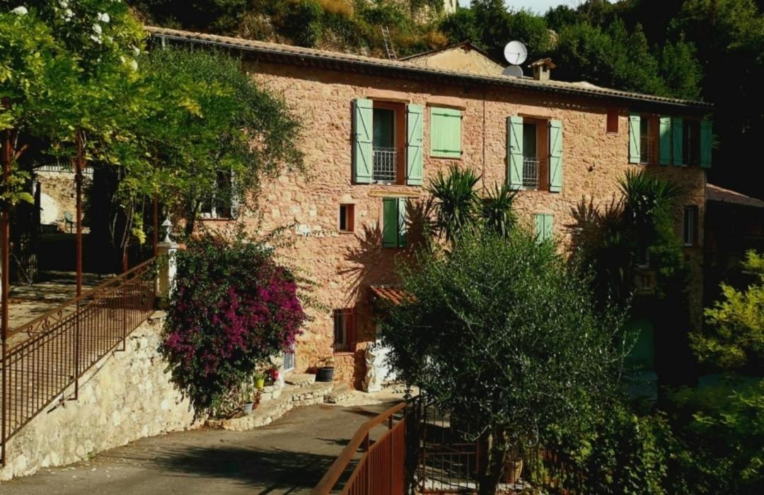 F2 entièrement refait à neuf en 2021 + parking. Apartamento Grasse Exterior foto